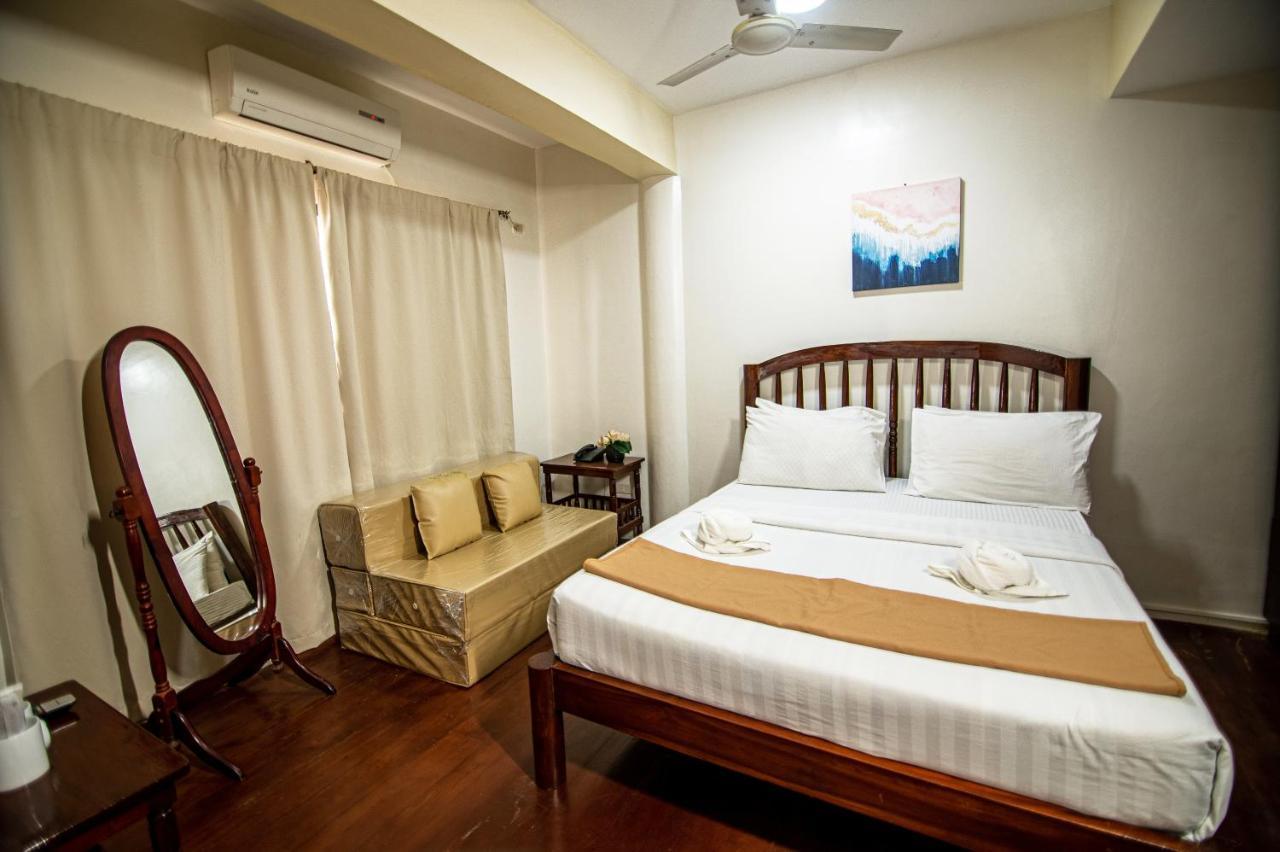 Kiwi Hotel Cebu Exterior photo