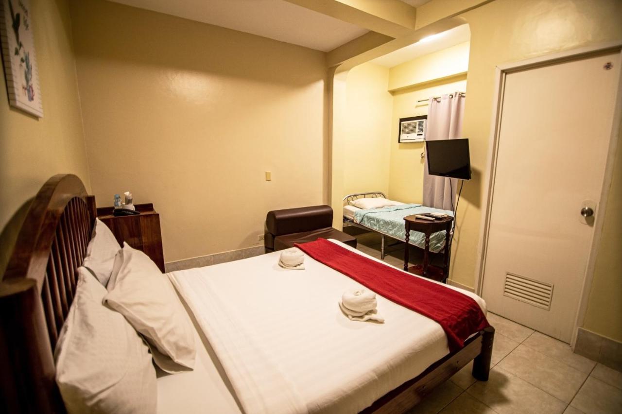 Kiwi Hotel Cebu Exterior photo