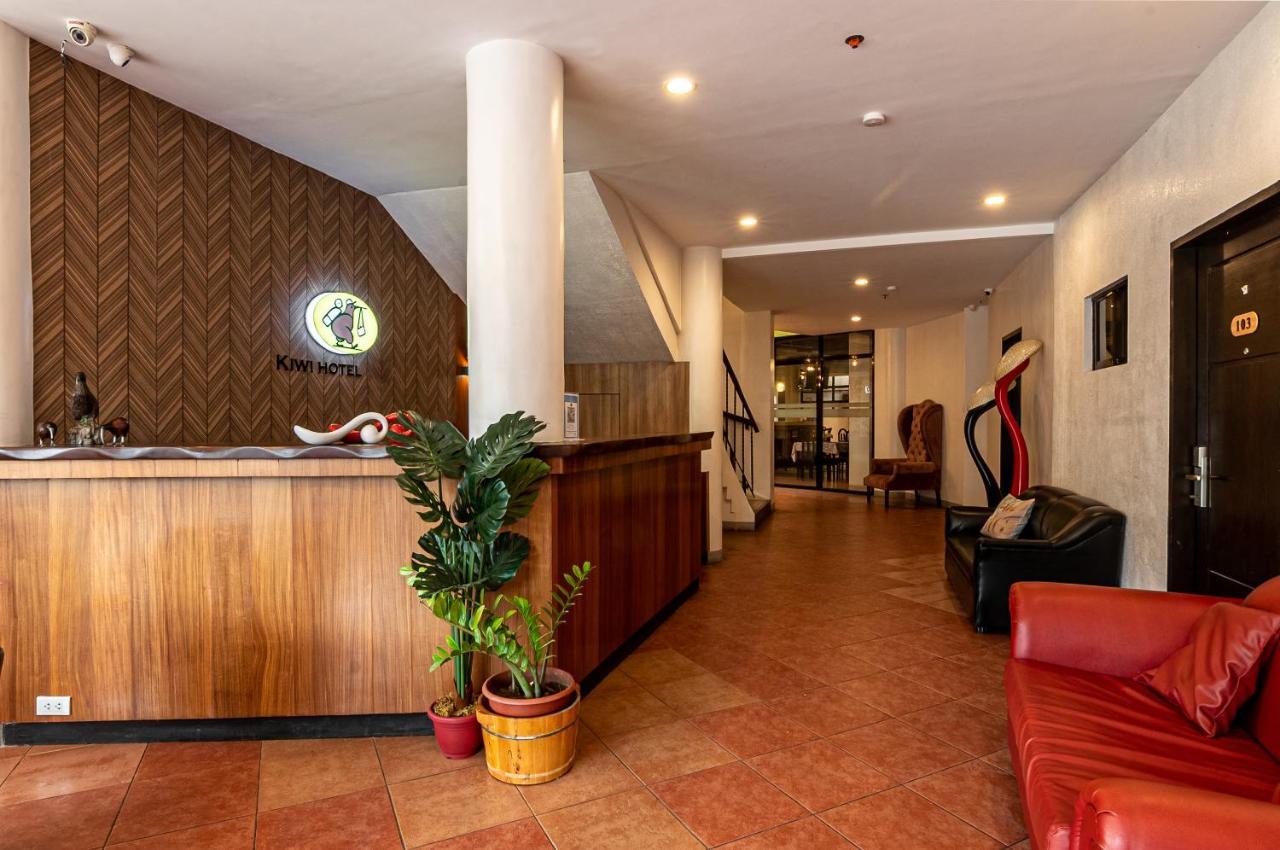 Kiwi Hotel Cebu Exterior photo